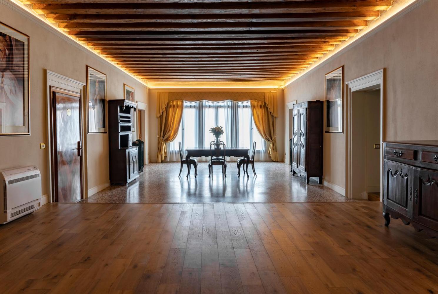 Palazzo Titti Rialto Suites Venice Exterior photo